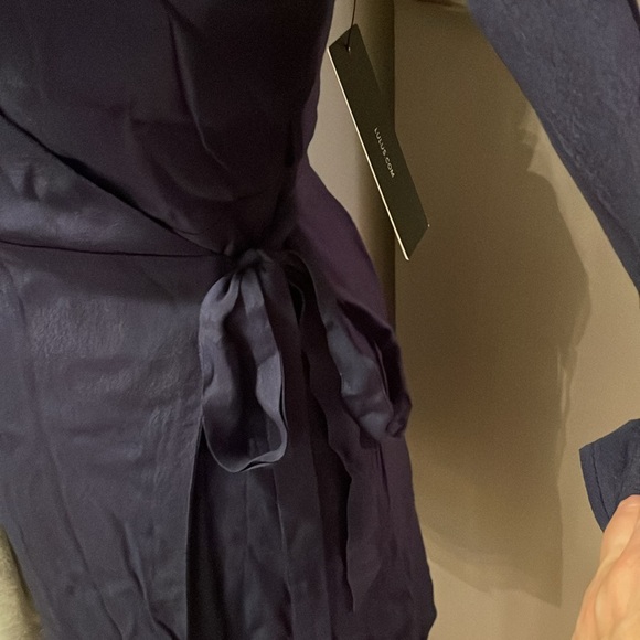 NWT Lulu’s wrap dress - Picture 5 of 8